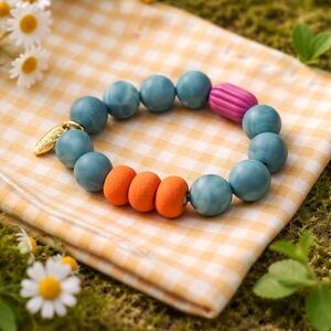 Plunder Design Dreamy Blue Marbled Acrylic Elastic Bead Bracelet